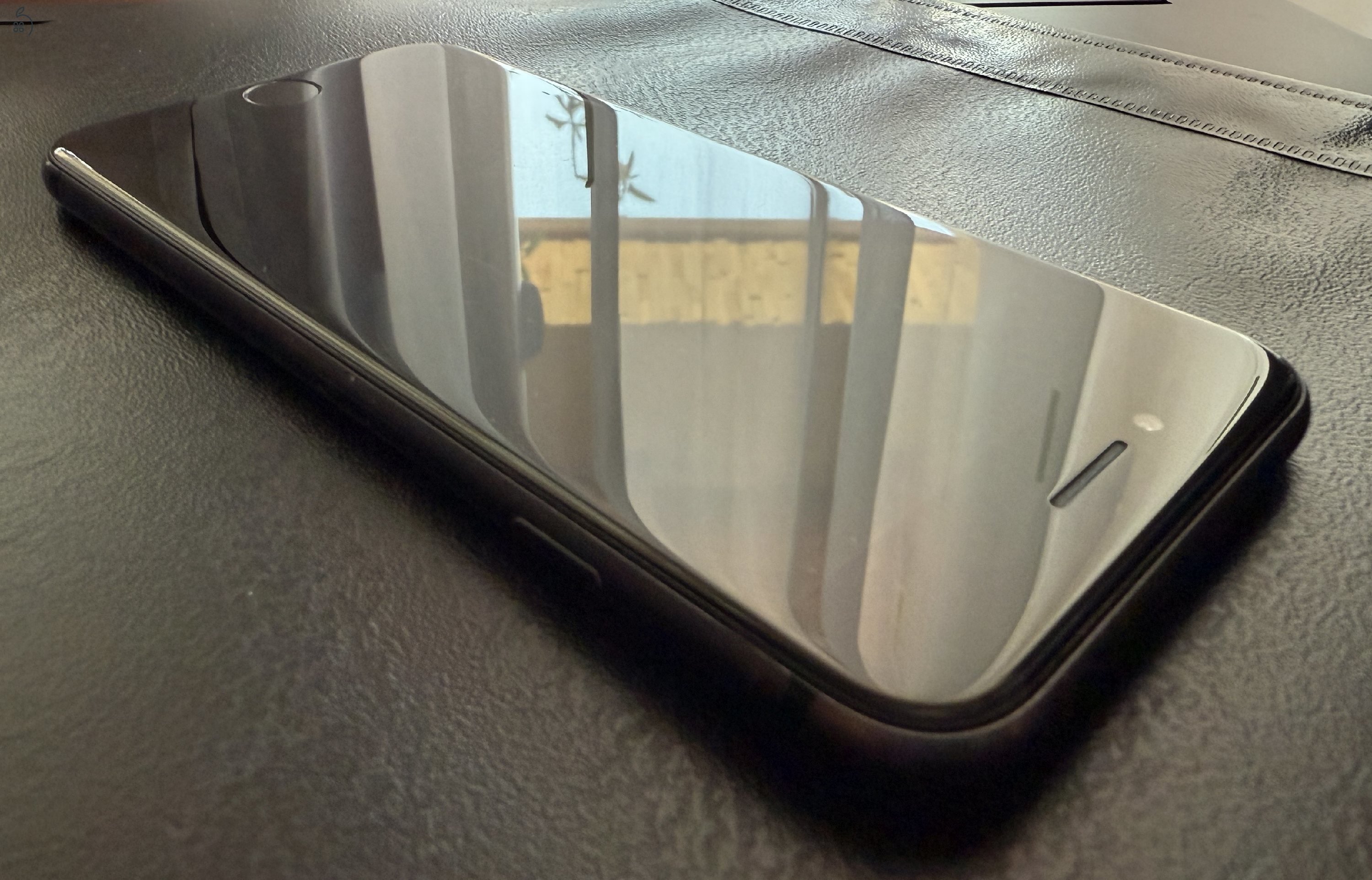 Apple iPhone 8 64GB szép kártyafüggetlen 