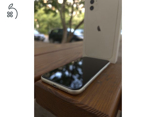Fehér iPhone 11 Budapesten!