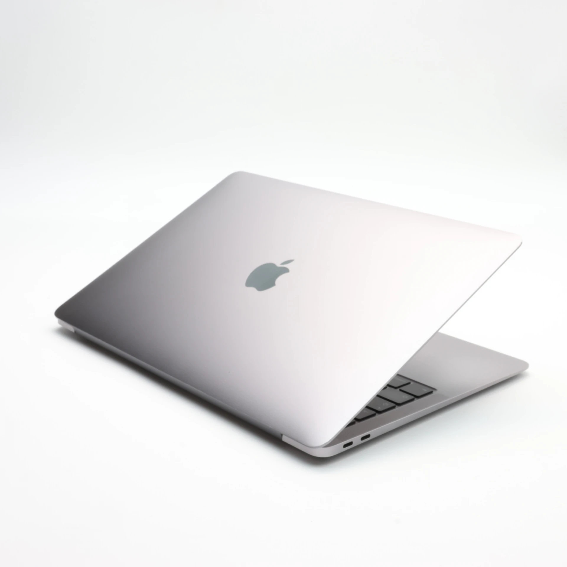 !! 1 ÉV GARANCIA !! Apple Macbook AIR 2020 256 GB SSD Space Gray  13″ i5 8GB RAM
