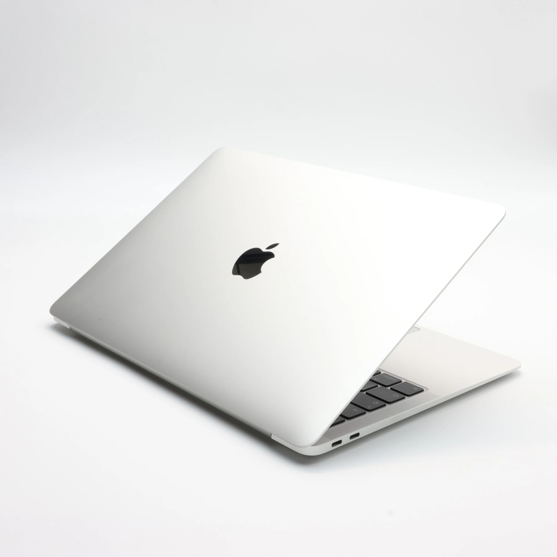 !! 1 ÉV GARANCIA !! Apple Macbook AIR 2020 256 GB SSD Silver 13″ i3 8GB RAM