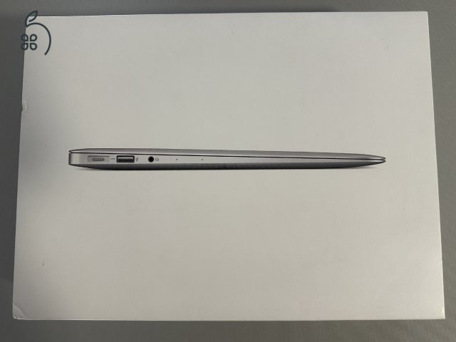 MacBook Air A1466 – 8GB RAM / 1.6GHz i5