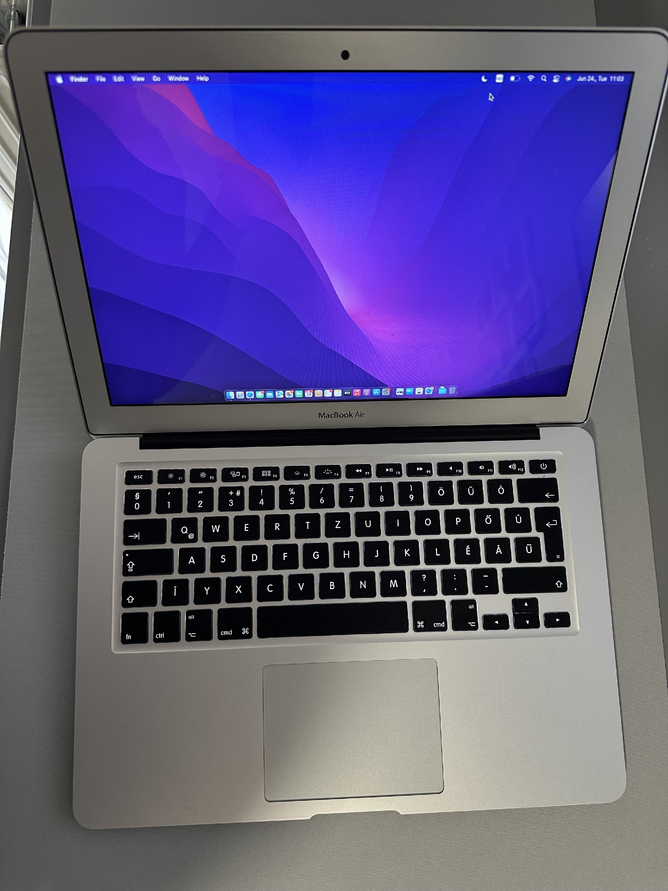 MacBook Air A1466 – 8GB RAM / 1.6GHz i5