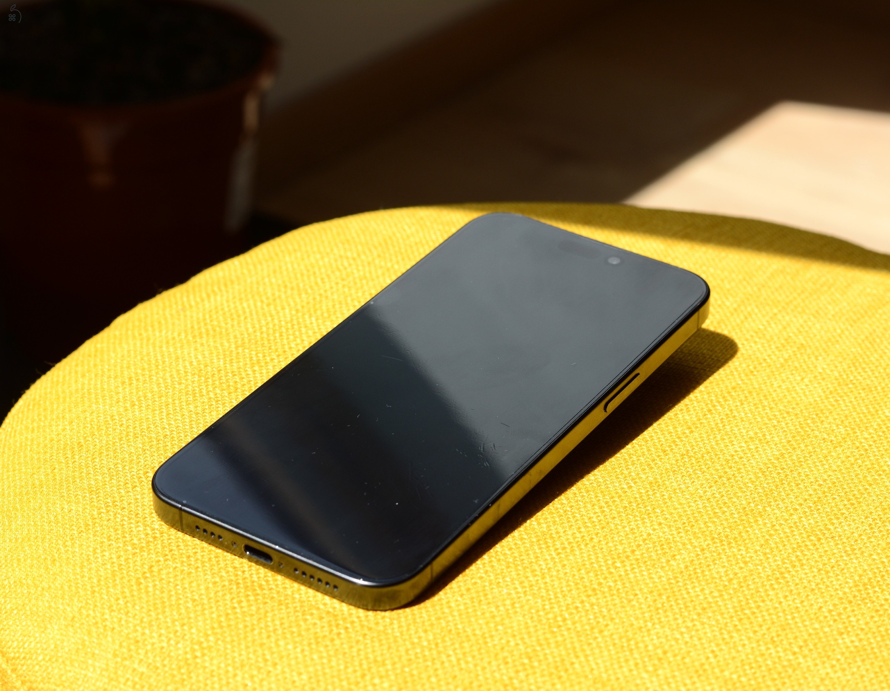 Szép állapotú iPhone 15 Pro Max