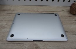 Apple Macbook Air 13 - 2015 - Használt, újszerű állapot - 112 töltési ciklus