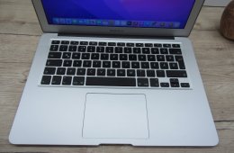 Apple Macbook Air 13 - 2015 - Használt, újszerű állapot - 112 töltési ciklus