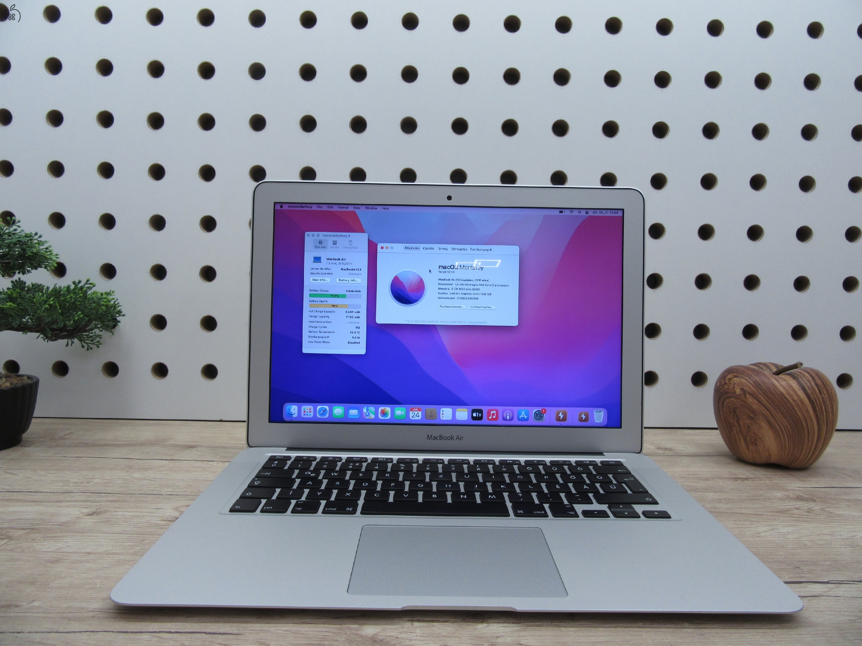 Apple Macbook Air 13 - 2015 - Használt, újszerű állapot - 112 töltési ciklus