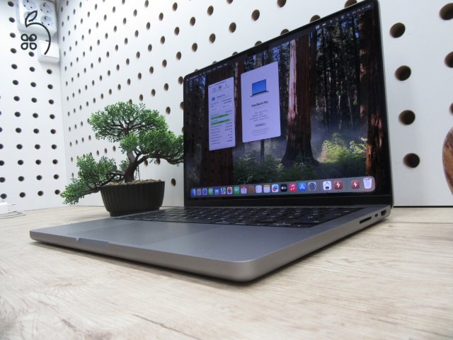  Apple Macbook Pro 14 M1 - 2021 - Használt, szép állapot - 1 Tb SSD 