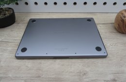  Apple Macbook Pro 14 M1 - 2021 - Használt, szép állapot - 1 Tb SSD 