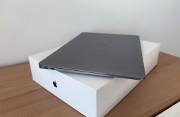 Apple Macbook Air M1 - 8GB - 256GB - 93% - Jótállás 2026-ig
