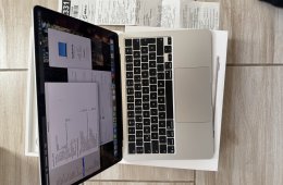 Szinte Új Macbook Air M4 16Gb ram, 512GB ssd. 3 év jótállás!