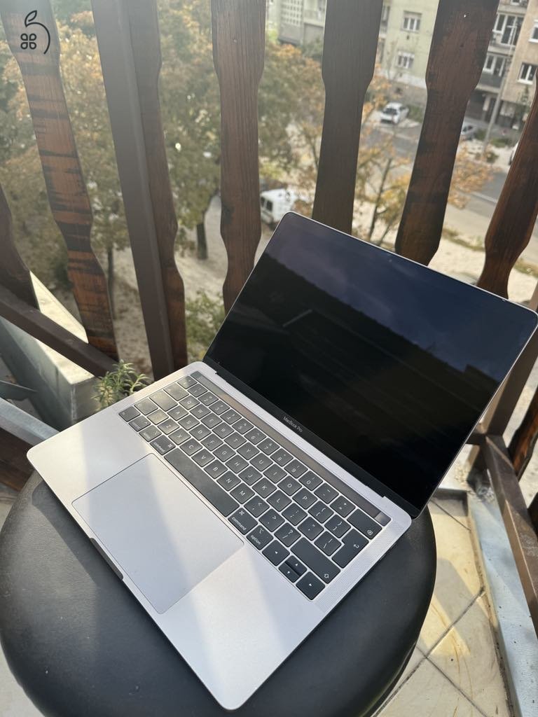 MACBOOK PRO RETINA 2019 TOUCHBAR i5 2,4ghz, 512 SSD, 16GB RAM, INTEL URUS PLUS 655 
