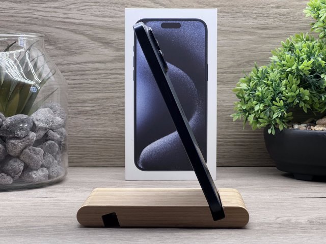 Hibátlan iPhone 15 Pro Max Blue Titanium 256GB 2 ÉV Garanciával Számlával Aksi 94%