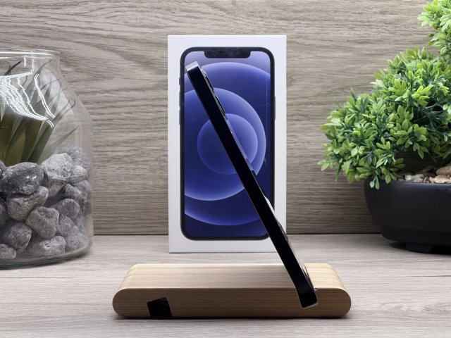 iPhone 12 Black 128GB 2 ÉV Garanciával Számlával Aksi 92%