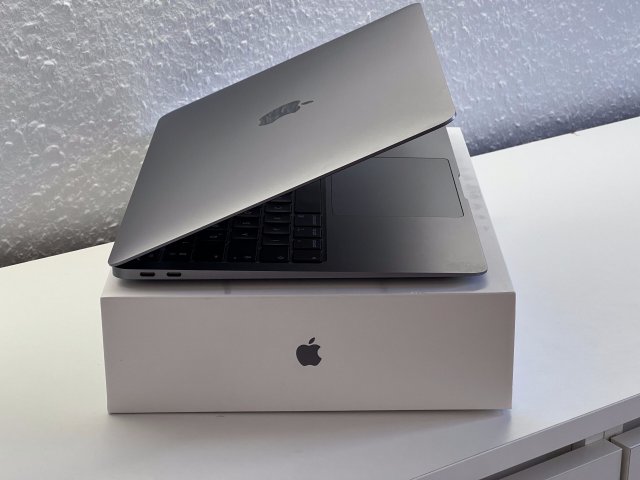 Hibátlan MacBook Air 2020 13 512GB 2 ÉV Garanciával Számlával
