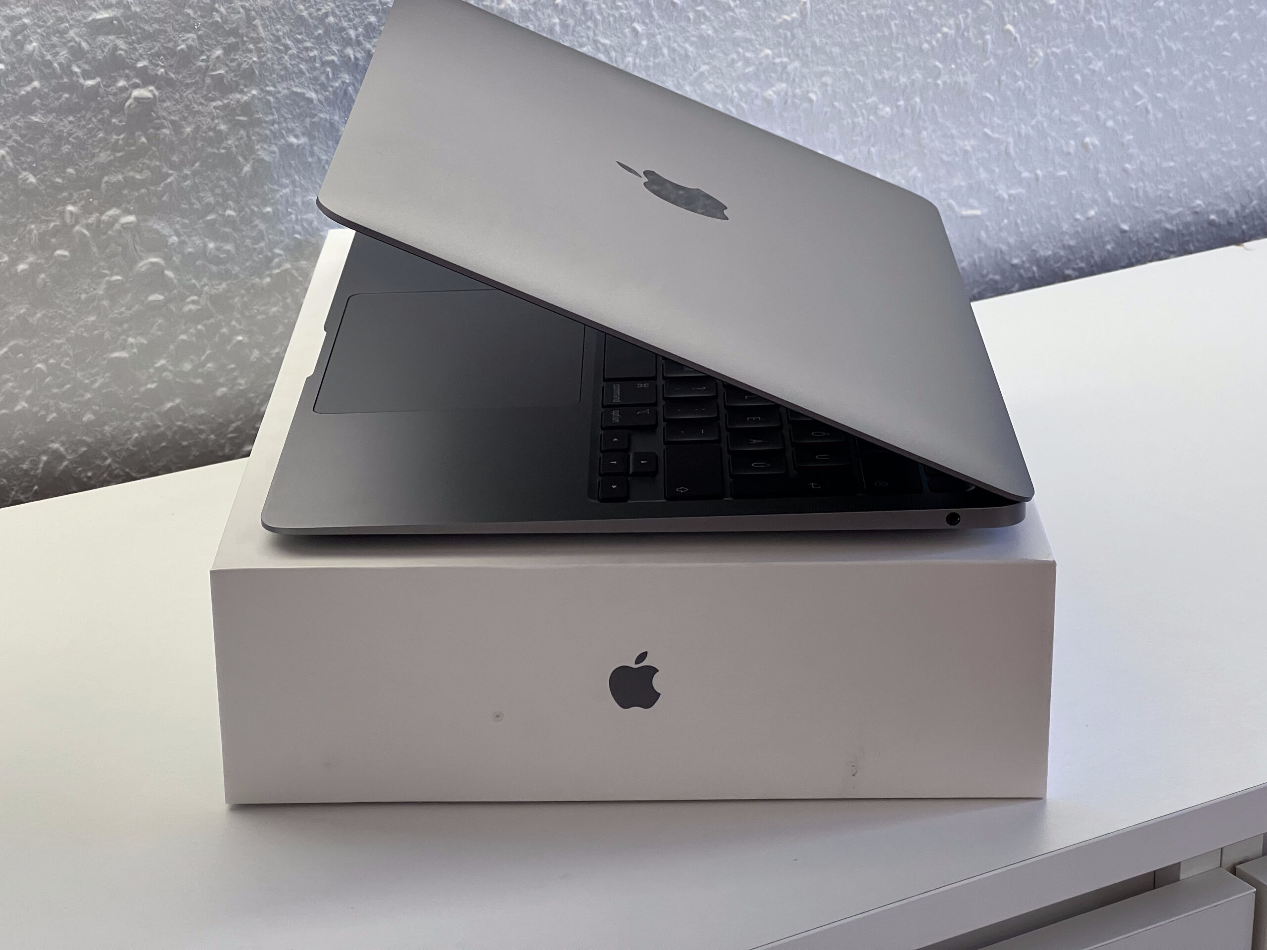 Hibátlan MacBook Air 2020 13 512GB 2 ÉV Garanciával Számlával
