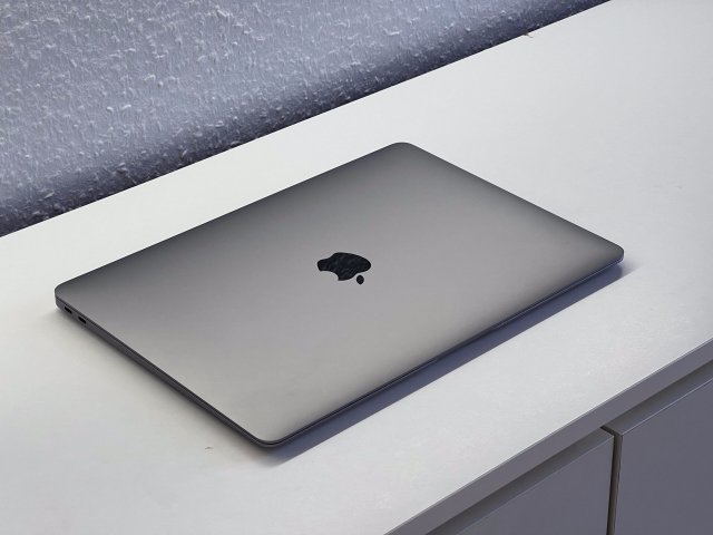 Hibátlan MacBook Air 2019 13 128GB 2 ÉV Garanciával Számlával