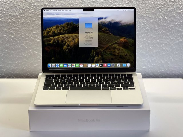 MacBook Air 2022 13 M2 256GB 2 ÉV Garanciával Számlával Aksi 100%