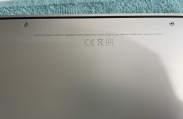 MacBook Air 13 early 2020 i5 16GB RAM 512GB SSD
