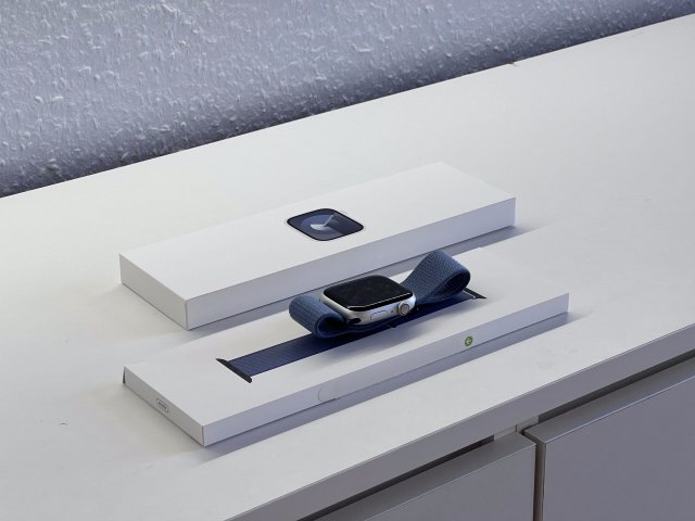Apple Watch S9 Silver CEL 45MM 2 ÉV Garanciával Számlával Aksi 99%