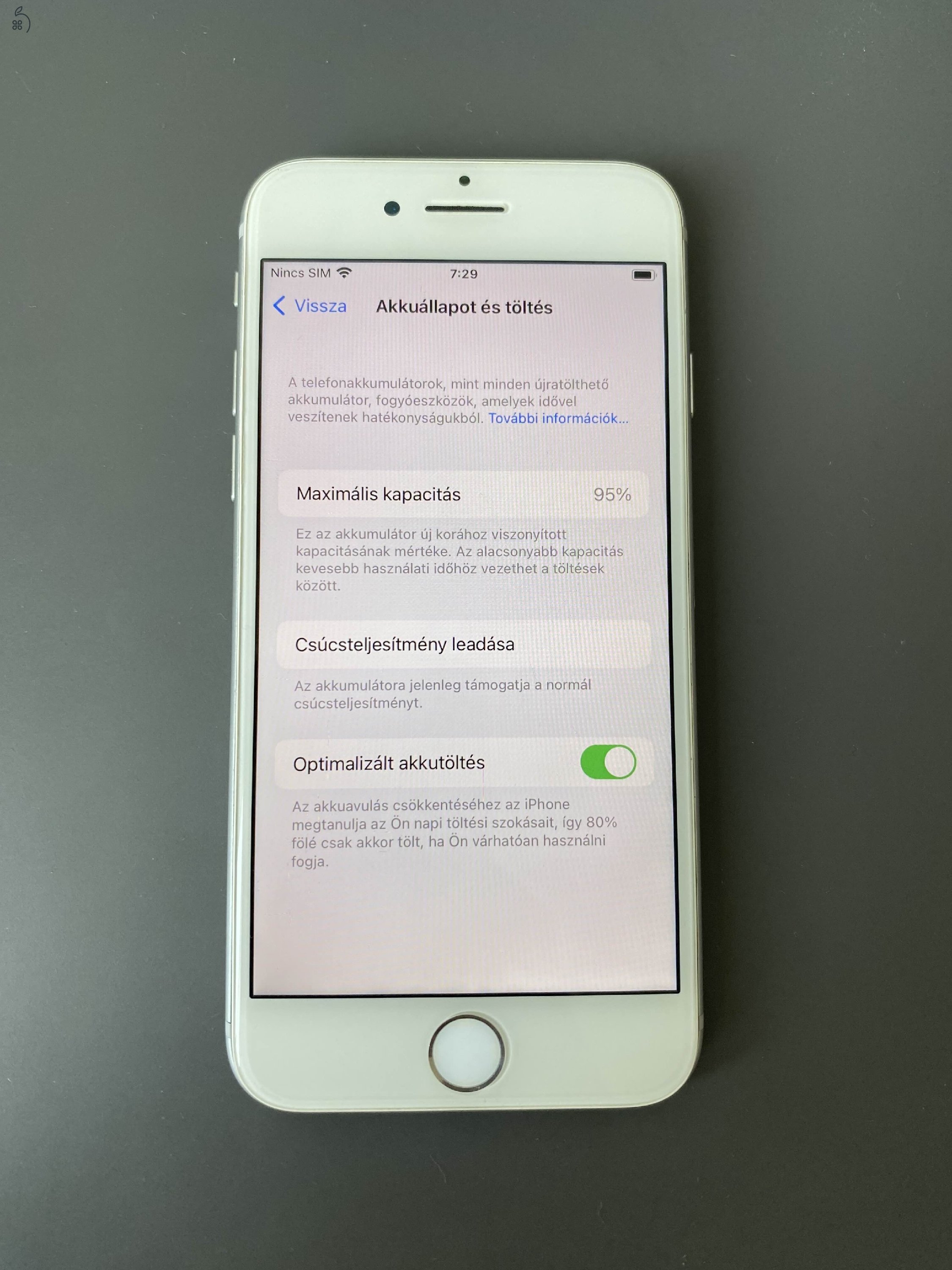 Eladó iPhone 8 64GB Ezüst