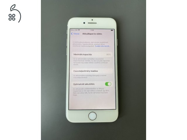 Eladó iPhone 8 64GB Ezüst
