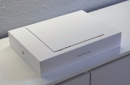 Új, Aktiválatlan MacBook Air 2025 15 M4 256GB 2 ÉV Garanciával Számlával Aksi 100%