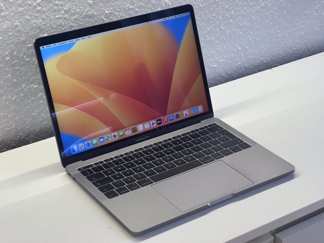 MacBook Pro 2017 13 128GB 2 ÉV Garanciával Számlával