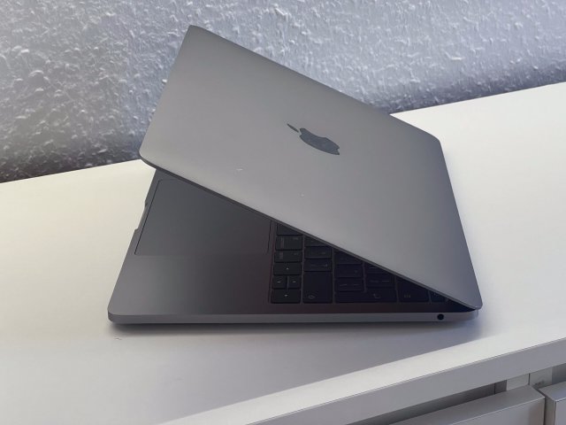MacBook Pro 2017 13 128GB 2 ÉV Garanciával Számlával