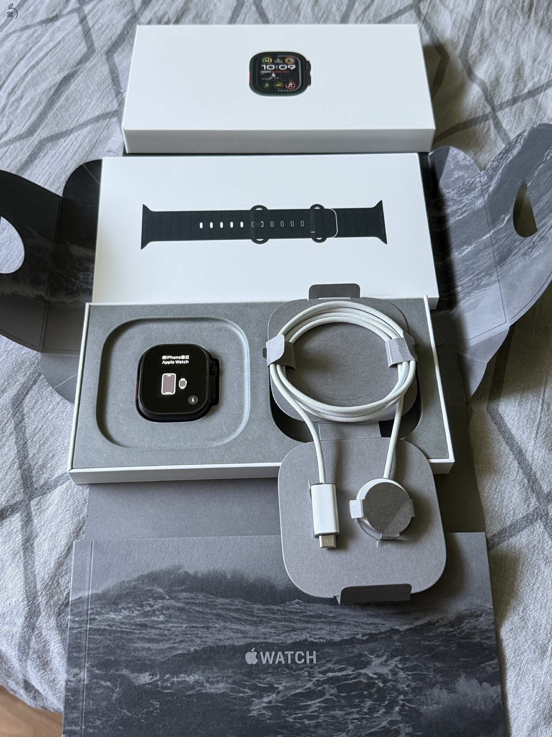 Apple Watch Ultra 2 Black Titanium+fekete Ocean Band