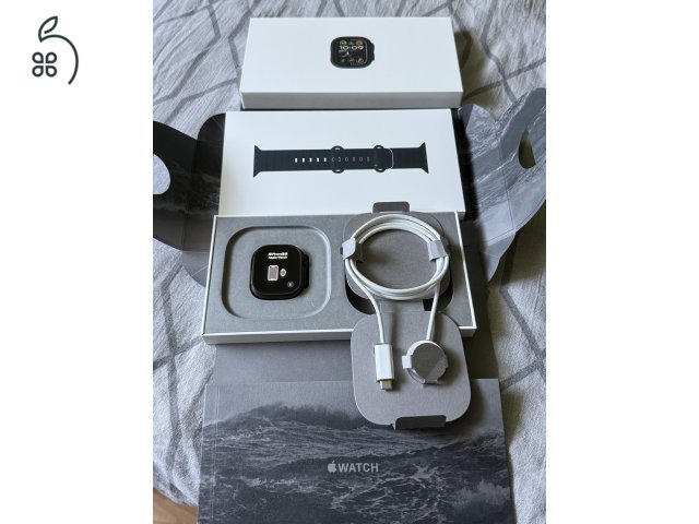 Apple Watch Ultra 2 Black Titanium+fekete Ocean Band