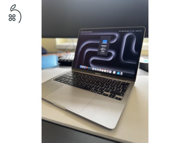 2022 Macbook pro M2 8/256