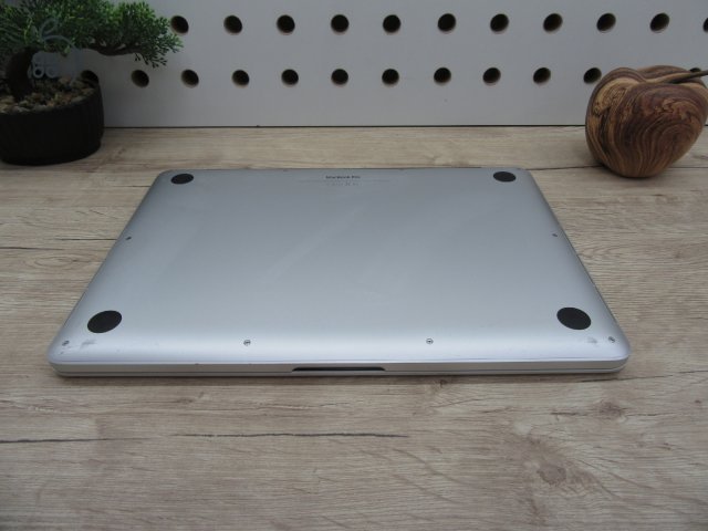 Apple Retina Macbook Pro 13 - 2015 Early - Használt, szép állapot- 1 TB SSD