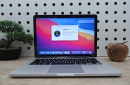 Apple Retina Macbook Pro 13 - 2015 Early - Használt, szép állapot- 1 TB SSD