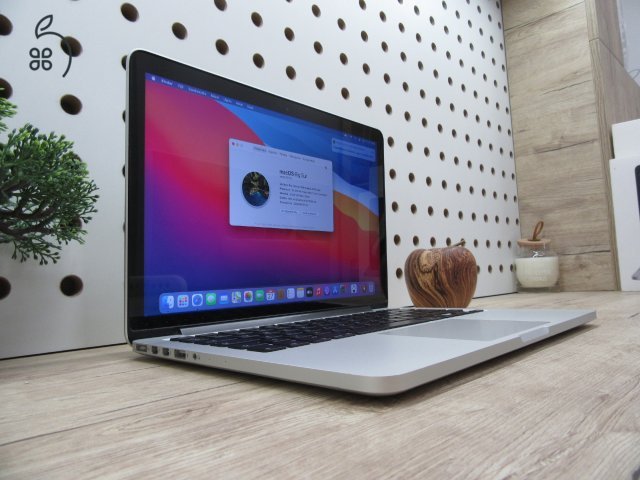 Apple Retina Macbook Pro 13 - 2015 Early - Használt, szép állapot- 1 TB SSD