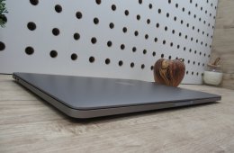 Apple Retina Macbook Pro 13 Touchbar - 2017 - Használt, karcmentes - 16 Gb RAM - 500 GB SSD