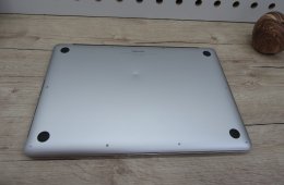Apple Retina Macbook Pro 15 - 2015 Mid - Használt, karcmentes - AMD Radeon R9