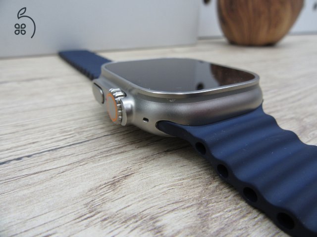 Apple Watch Ultra 2 - 49 mm - Használt, karcmetes - 2027. 03. 26.-ig garanciás