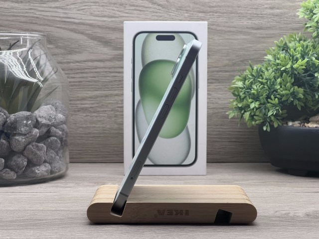Hibátlan iPhone 15 Green 128GB 2 ÉV Garanciával Számlával Aksi 90%