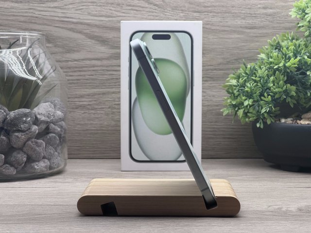 Hibátlan iPhone 15 Green 128GB 2 ÉV Garanciával Számlával Aksi 90%