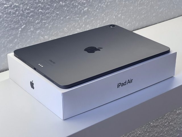 iPad Air 5th Generáció Space Gray 64GB 2 Év Garanciával Számlával
