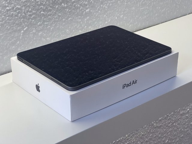 iPad Air 5th Generáció Space Gray 64GB 2 Év Garanciával Számlával