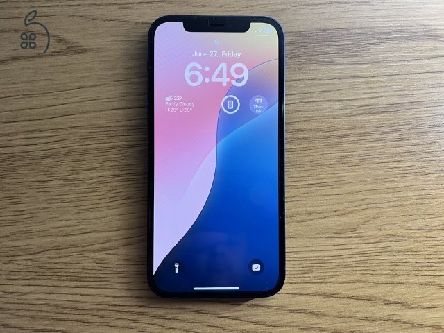 Használt iPhone 12 64GB aksi 100%