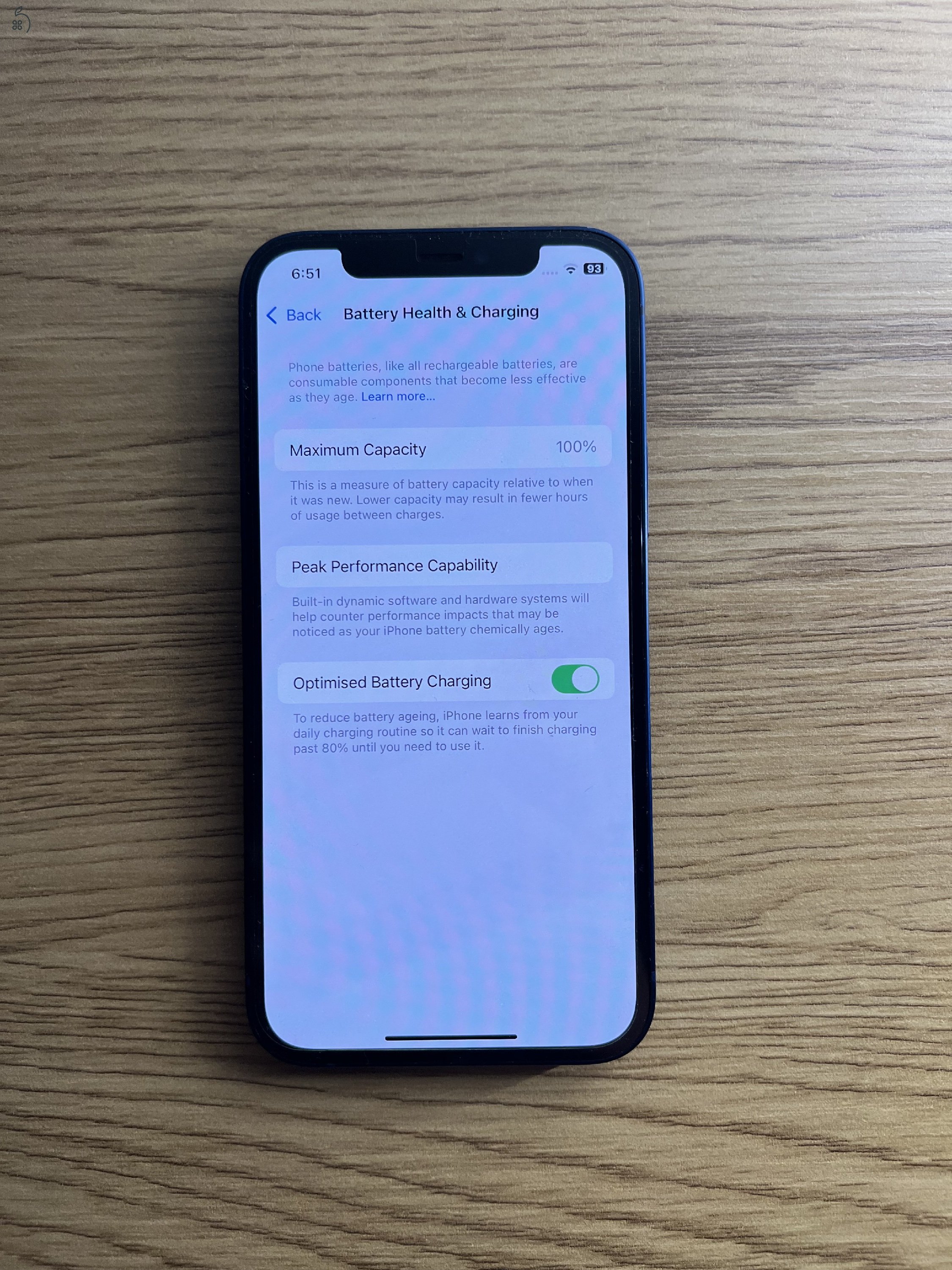 Használt iPhone 12 64GB aksi 100%