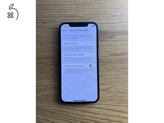 Használt iPhone 12 64GB aksi 100%