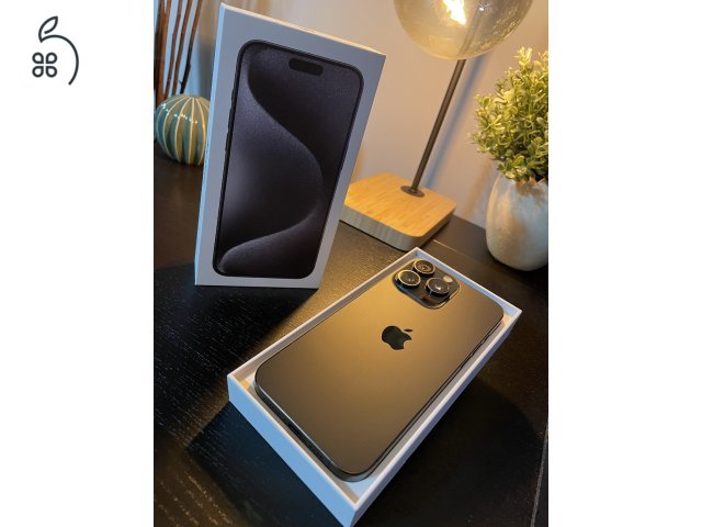 Apple iPhone 15 Pro Max 256GB Fekete Titán