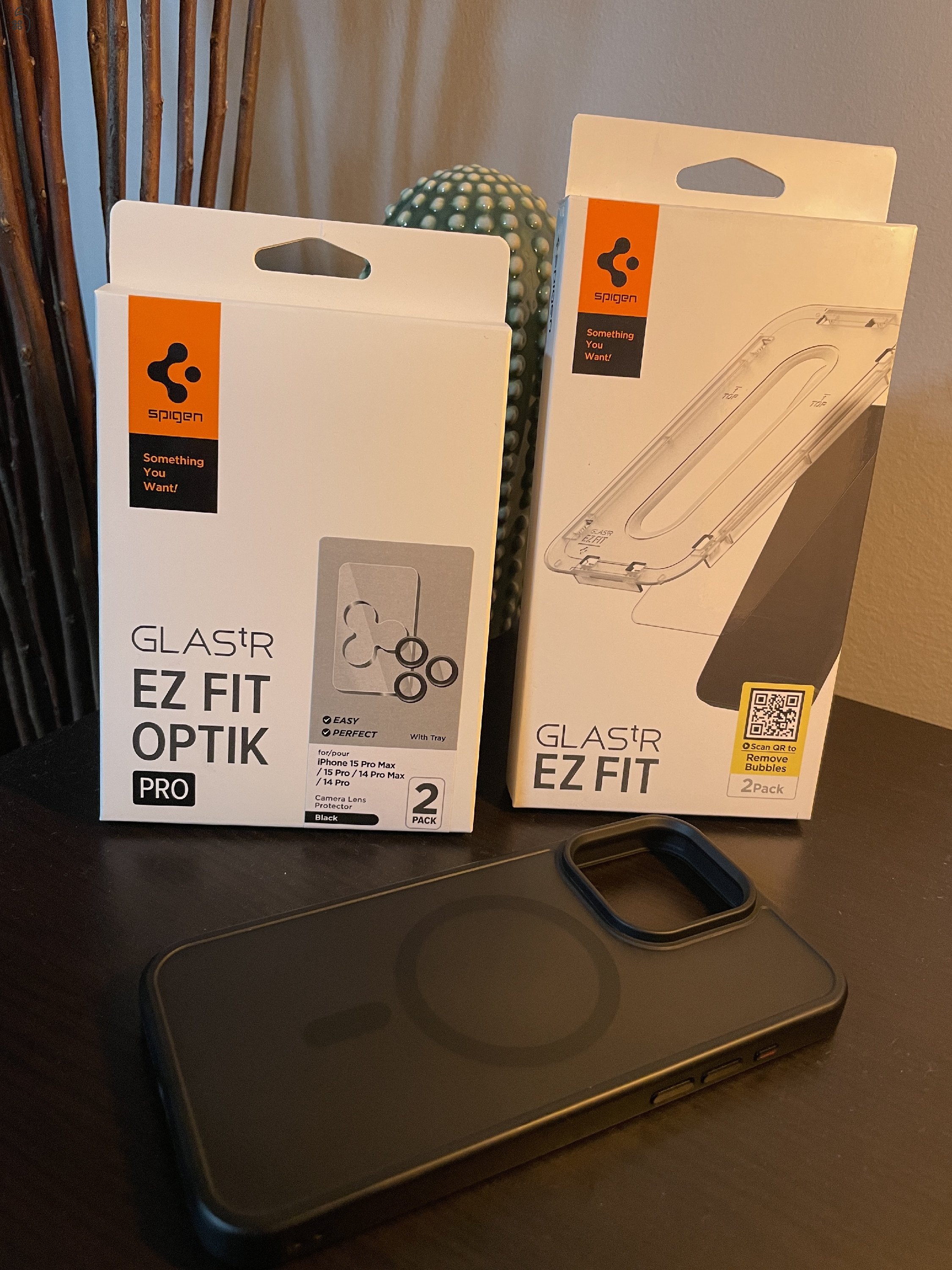 Apple iPhone 15 Pro Max 256GB Fekete Titán