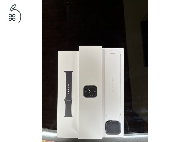 Apple Watch Series 5//44mm//Space gray//Aluminium case
