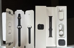 Apple Watch Series 5//44mm//Space gray//Aluminium case