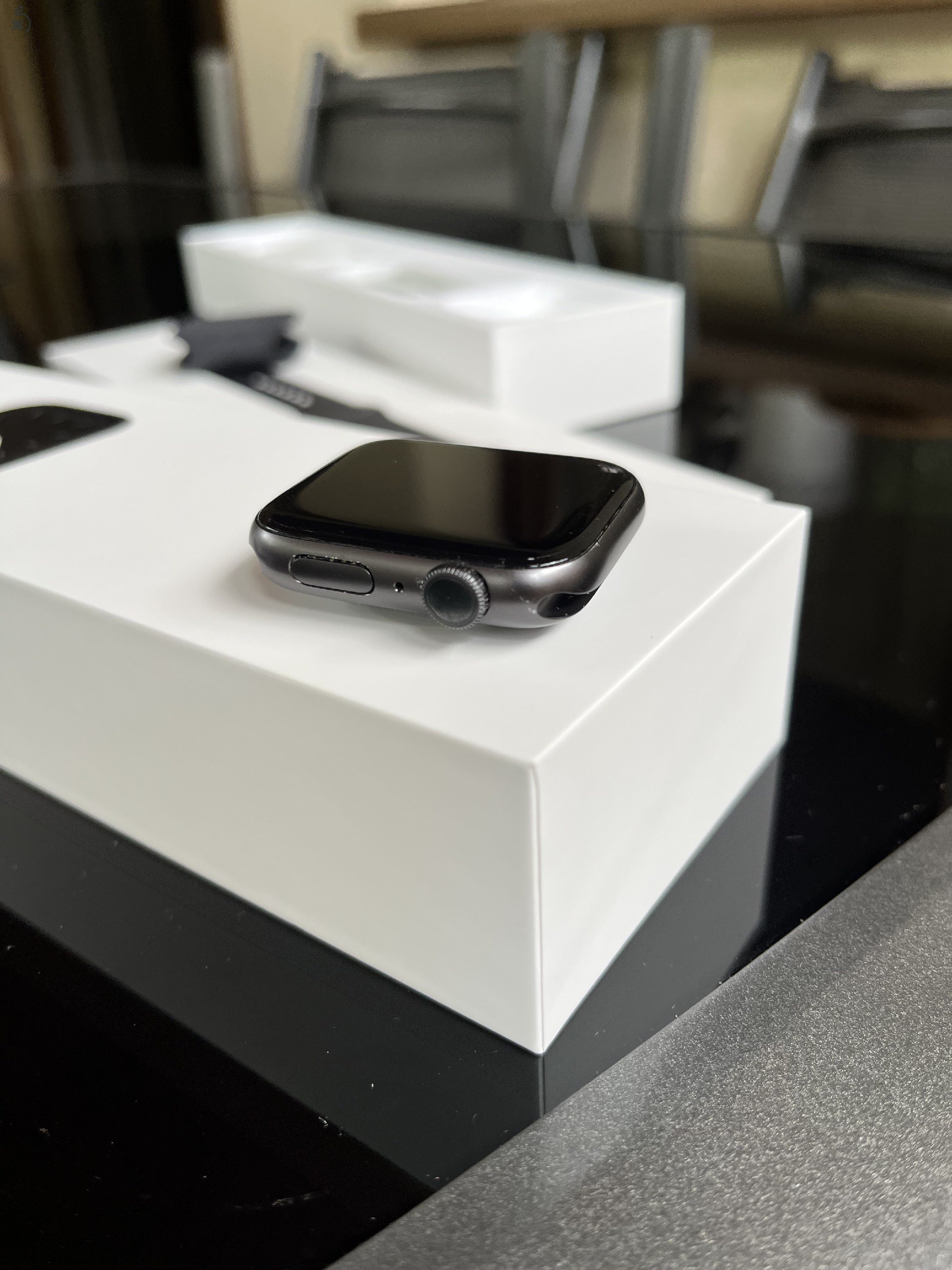 Apple Watch Series 5//44mm//Space gray//Aluminium case