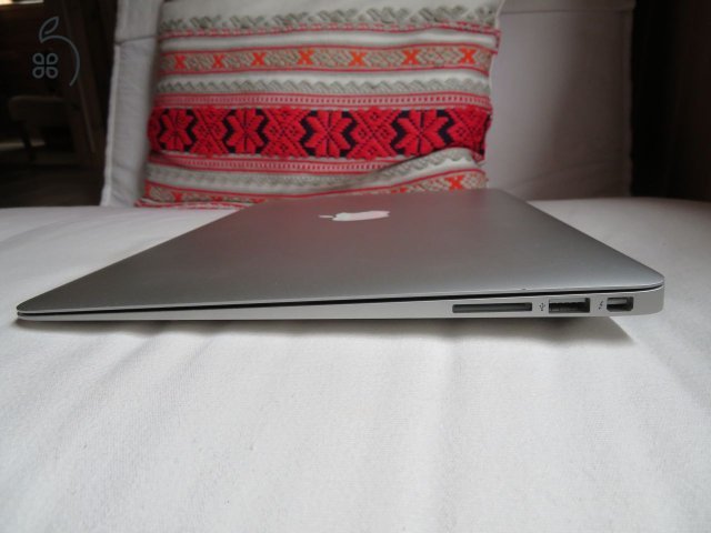 MacBook Air 7,2 13